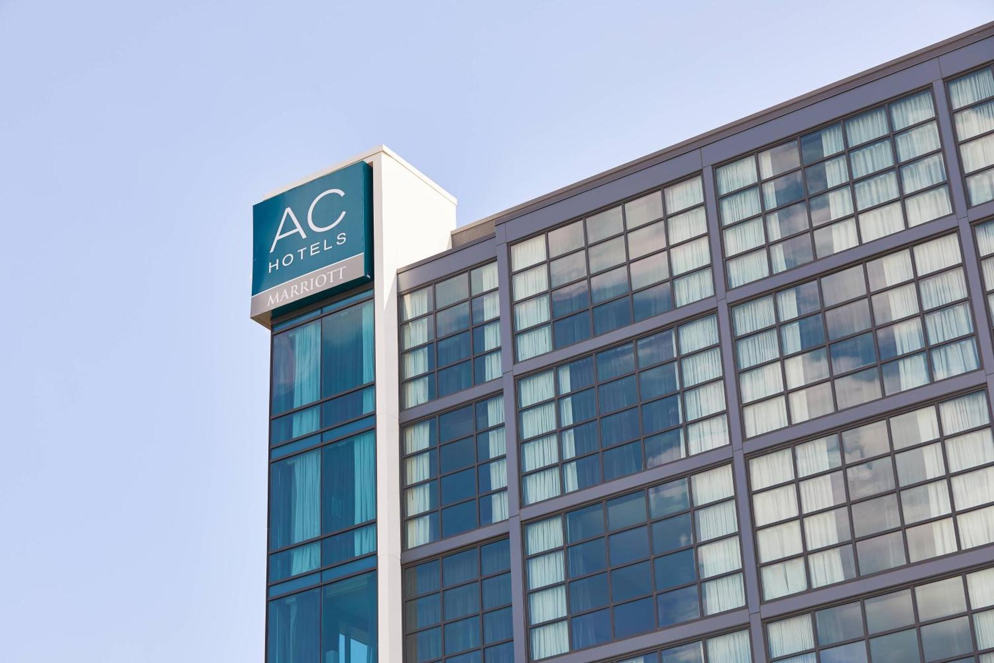 Ac Hotel By Marriott Huntsville Downtown Esterno foto